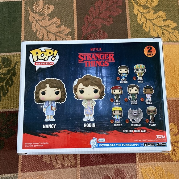 Funko POP! TV: Stranger Things - Nancy Wheeler and Robin 2pk (Target Exclusive) - Picture 5 of 8